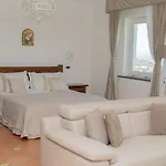Palmentiello Guest house 4*
